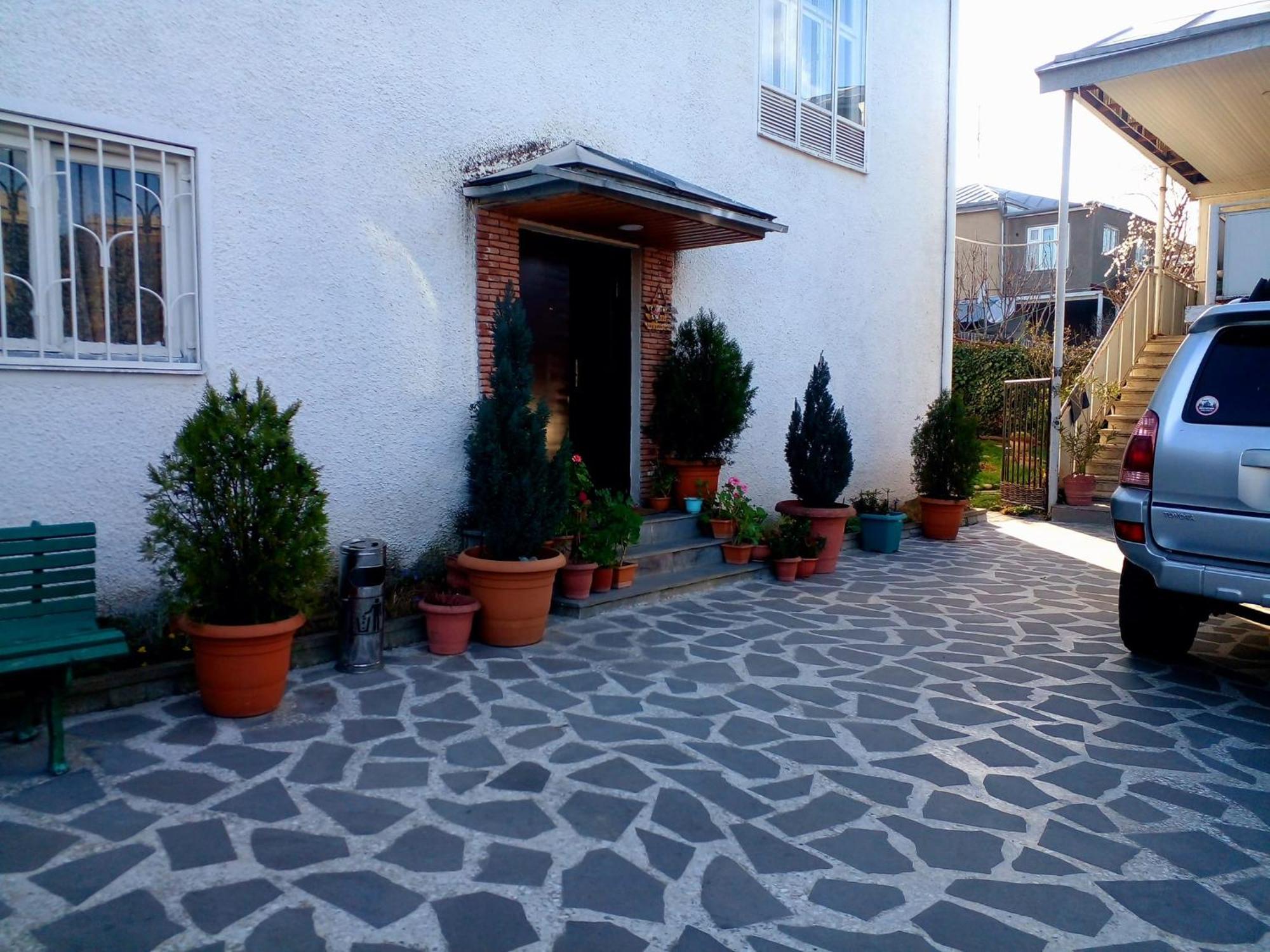 Guesthouse Giorgi Telavi Luaran gambar